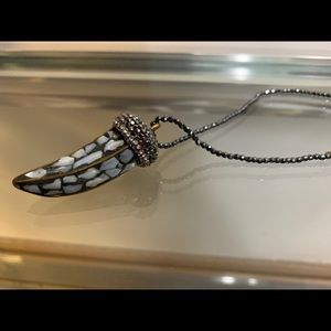 Sparkling Lucky necklace